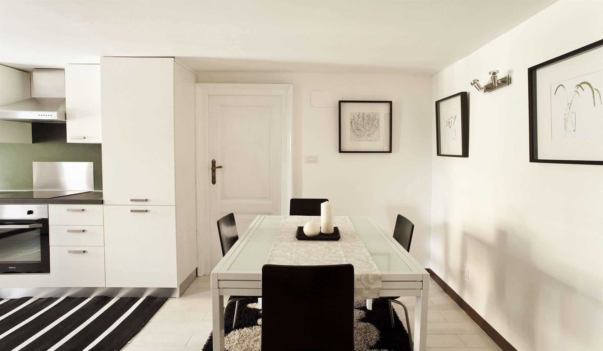 Appartement Italianway-Borgospesso à Milan Extérieur photo